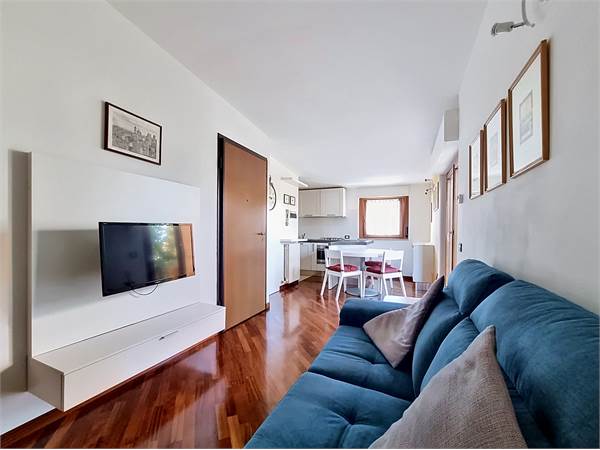 BILOCALE TIPO ATTICO CON ASCENSORE DIRETTO IN CASA E TERRAZZA PANORAMICA